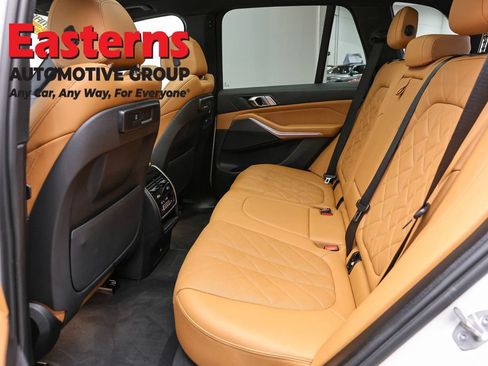Used 2023 BMW X5 xDrive40i w/ M Sport Package AWD/4WD image 23