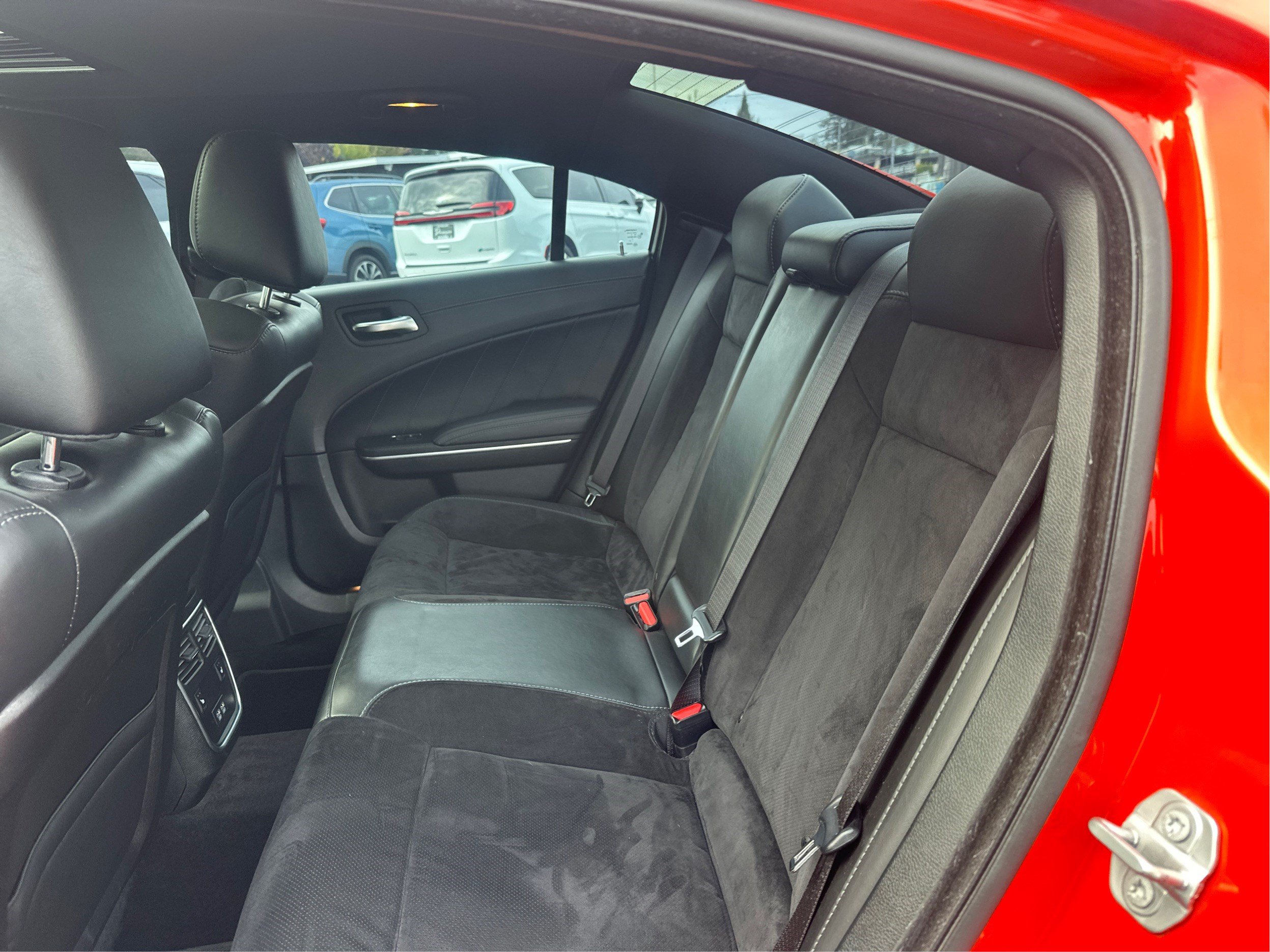 Used 2019 Dodge Charger Scat Pack w/ Plus Group RWD image 10