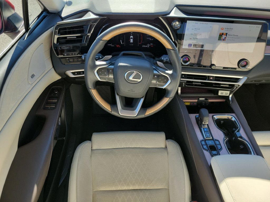 Used 2025 Lexus RX 350 AWD w/ Convenience Package image 13