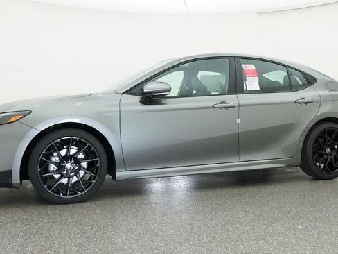 New 2026 Toyota Camry SE image 18