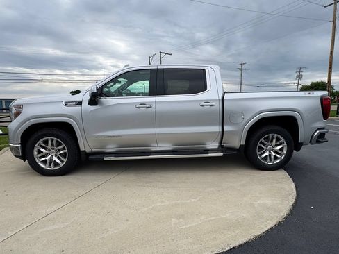 Used 2022 GMC Sierra 1500 SLT w/ SLT Premium Plus Package AWD/4WD image 4
