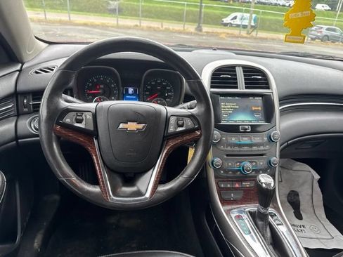 Used 2013 Chevrolet Malibu LTZ FWD image 13