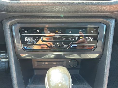 Used 2023 Volkswagen Tiguan SEL R-Line AWD/4WD image 32