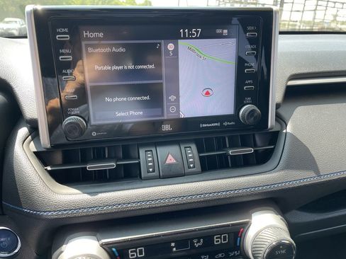 Used 2020 Toyota RAV4 XSE AWD/4WD image 18