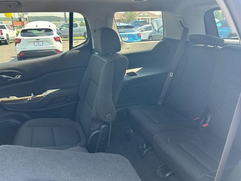 Used 2023 GMC Acadia SLE w/ Driver Convenience Package image 46