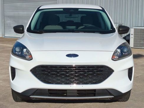 Used 2022 Ford Escape SE image 9