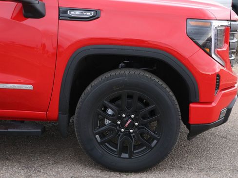 New 2026 GMC Sierra 1500 Elevation w/ LPO, Elevation Black Package image 9