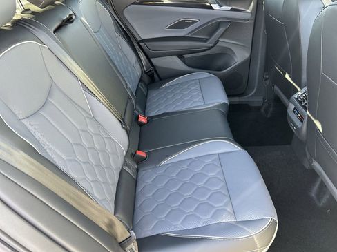 New 2026 Volkswagen Tiguan SEL R-Line AWD/4WD image 9