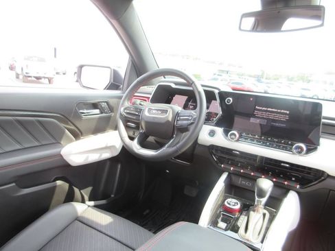 Used 2024 GMC Canyon AT4X w/ AT4X AEV Edition AWD/4WD image 29
