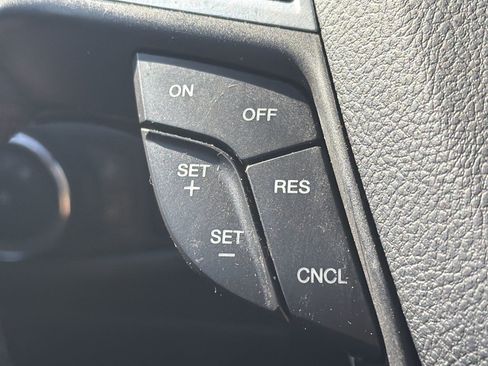 Used 2024 Ford Edge SEL w/ Convenience Package AWD/4WD image 29