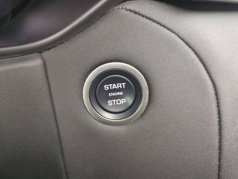 Used 2024 Land Rover Range Rover Velar Dynamic SE image 23