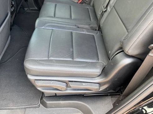 Used 2025 Chevrolet Tahoe LT AWD/4WD image 12