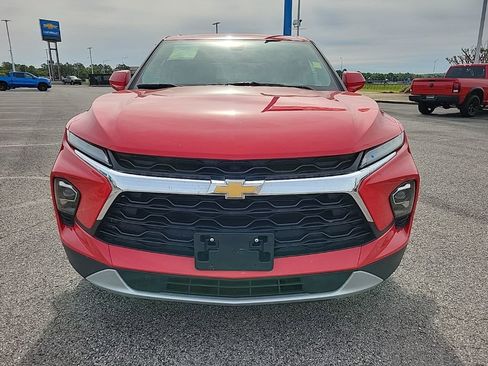 Used 2024 Chevrolet Blazer LT AWD/4WD image 2