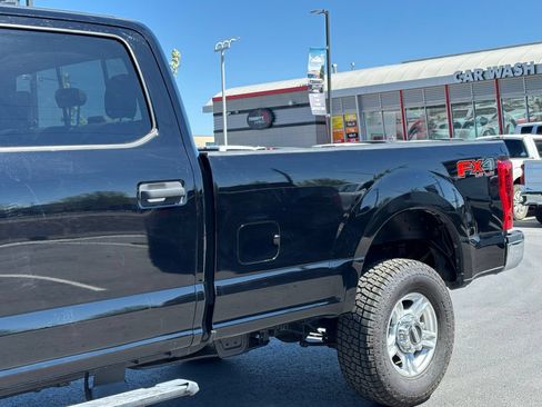 Used 2017 Ford F250 XLT w/ XLT Value Package AWD/4WD image 7
