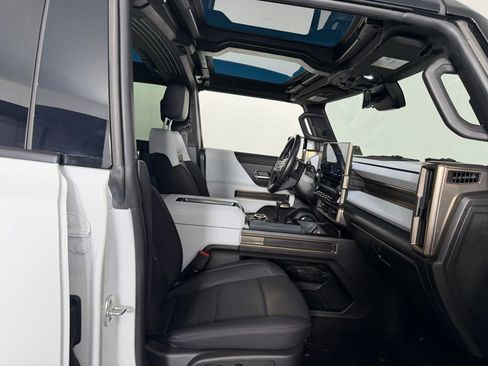 Used 2025 GMC Hummer EV 3X w/ LPO, Dark Essentials Package AWD/4WD image 30