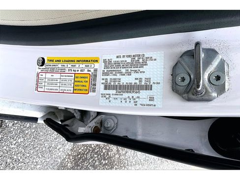 Used 2017 Ford Fusion Platinum FWD image 31