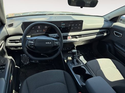 Used 2025 Kia K4 FWD image 15
