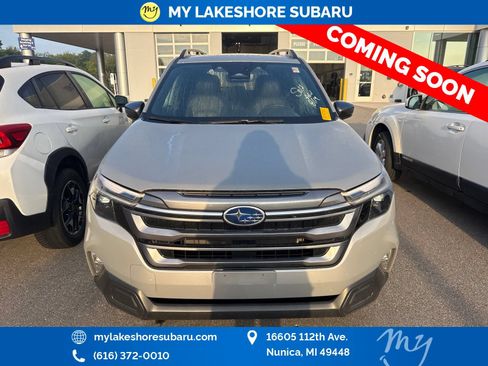 Used 2025 Subaru Forester Limited AWD/4WD image 2