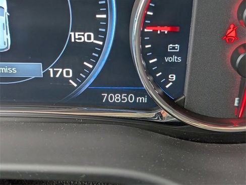 Used 2022 GMC Acadia Denali w/ Denali Ultimate Package image 13