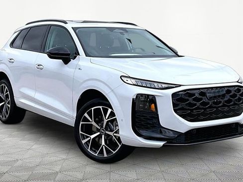 New 2026 Audi Q3 quattro 2.0T AWD/4WD image 11