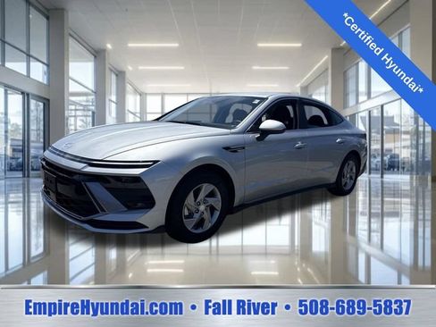 Certified 2025 Hyundai Sonata SE FWD image 1