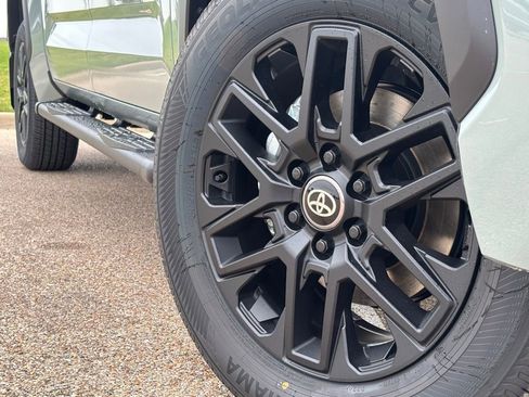 New 2026 Toyota Tundra Limited AWD/4WD image 2