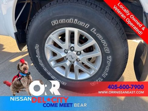 Used 2015 Nissan Frontier SV image 9