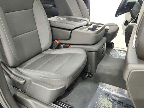 Used 2022 Chevrolet Silverado 1500 LT image 36