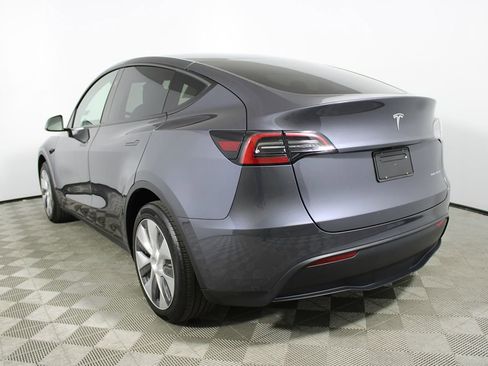 Used 2023 Tesla Model Y Long Range image 28