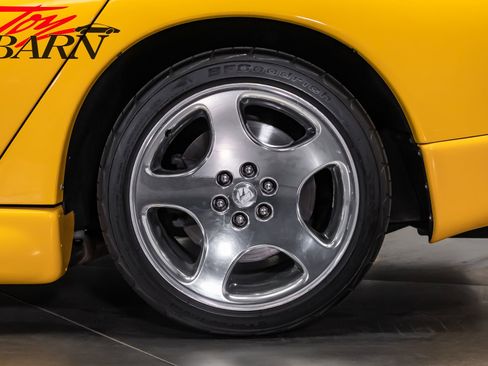 Used 2001 Dodge Viper GTS RWD image 21