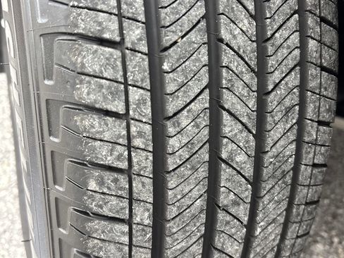 Certified 2025 Ford Escape ST-Line w/ Tech Pack #1 image 34