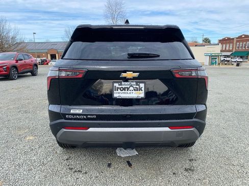 New 2026 Chevrolet Equinox LT image 4