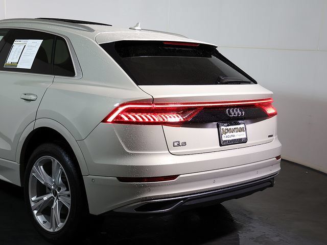Used 2023 Audi Q8 Premium w/ Convenience Package AWD/4WD image 11