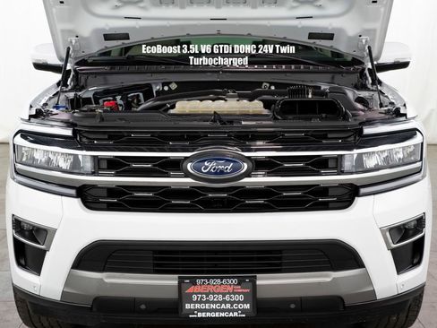 Used 2024 Ford Expedition Max Limited AWD/4WD image 3