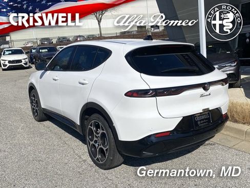 New 2025 Alfa Romeo Tonale image 7