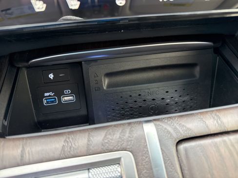 Used 2024 Genesis GV80 3.5T w/ Advanced Package image 32