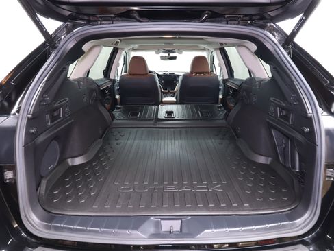 Used 2020 Subaru Outback Touring image 28