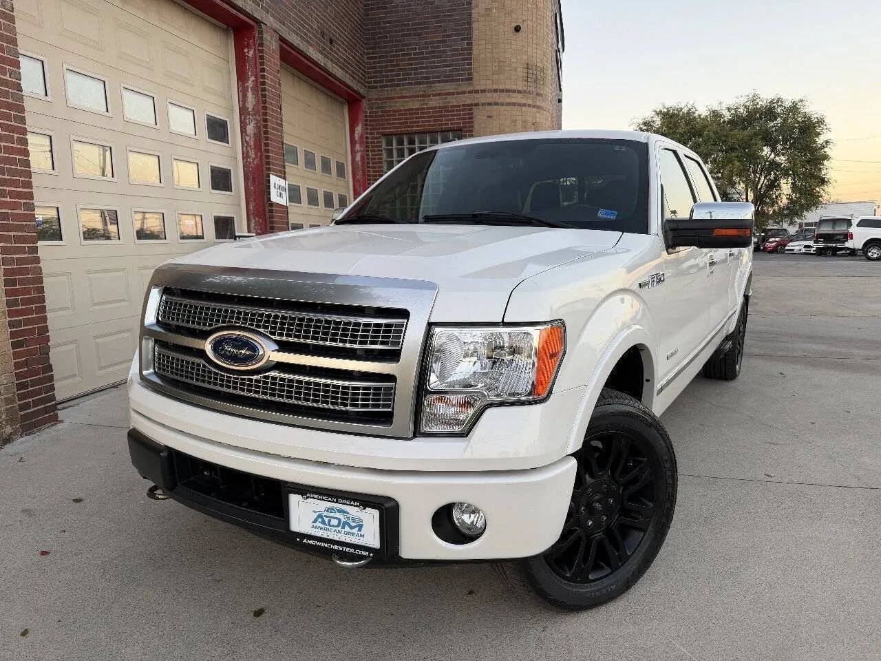 Used 2012 Ford F150 Platinum w/ Max Trailer Tow Pkg AWD/4WD image 2