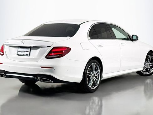 Used 2019 Mercedes-Benz E 300 image 11