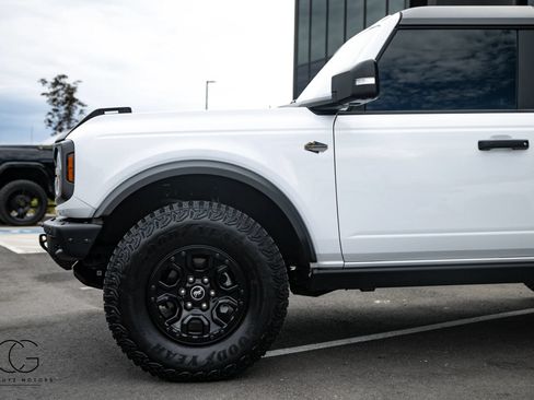 Used 2024 Ford Bronco Wildtrak AWD/4WD image 10