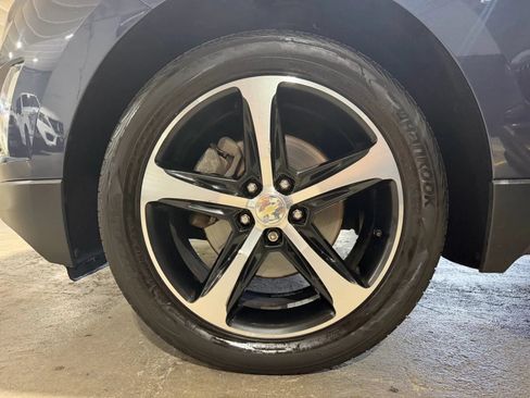 Used 2019 Chevrolet Equinox Premier AWD/4WD image 18