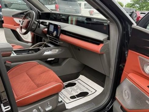 Used 2024 Lincoln Nautilus Black Label w/ Jet Appearance Package (87T) AWD/4WD image 36