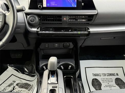 Used 2024 Toyota Prius Limited image 14