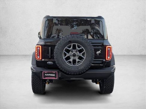 New 2025 Ford Bronco Badlands image 7