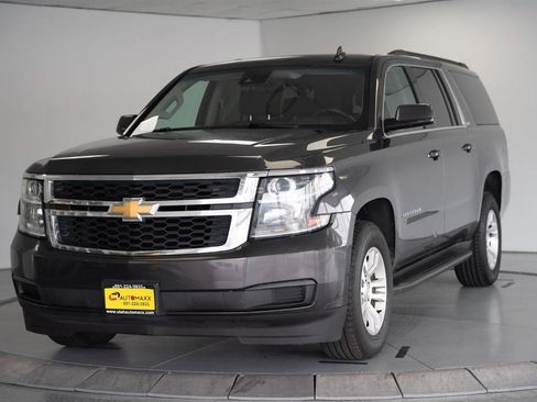 Used 2016 Chevrolet Suburban LS w/ Max Trailering Package AWD/4WD image 3