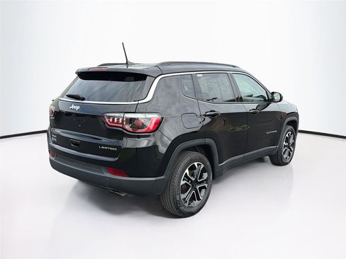 Used 2022 Jeep Compass Limited AWD/4WD image 7