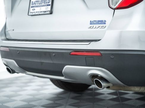 Used 2021 Ford Explorer Limited w/ Equipment Group 301A image 11