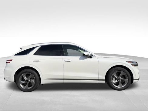 Used 2026 Genesis GV70 2.5T Select AWD/4WD image 2