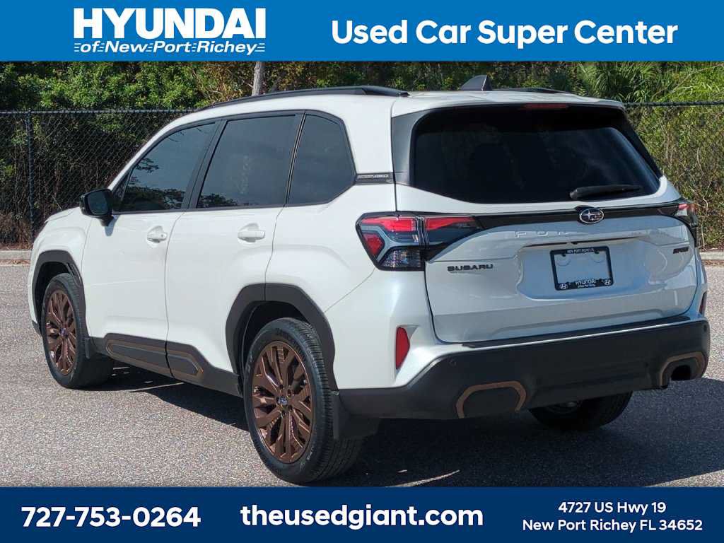 Used 2025 Subaru Forester Sport w/ Popular Package #1 AWD/4WD image 3