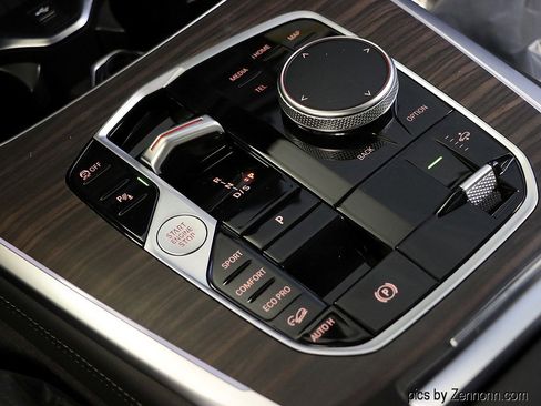 Used 2026 BMW X7 xDrive40i w/ Premium Package image 15